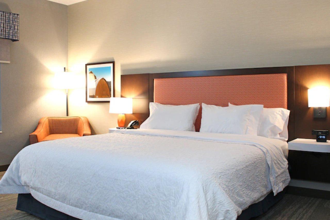 Hampton Inn Buffalo - แอมเฮิร์ส ภายนอก รูปภาพ