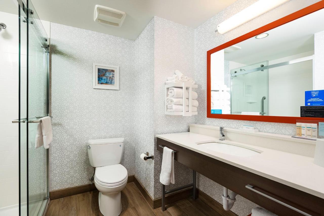 Hampton Inn Buffalo - แอมเฮิร์ส ภายนอก รูปภาพ