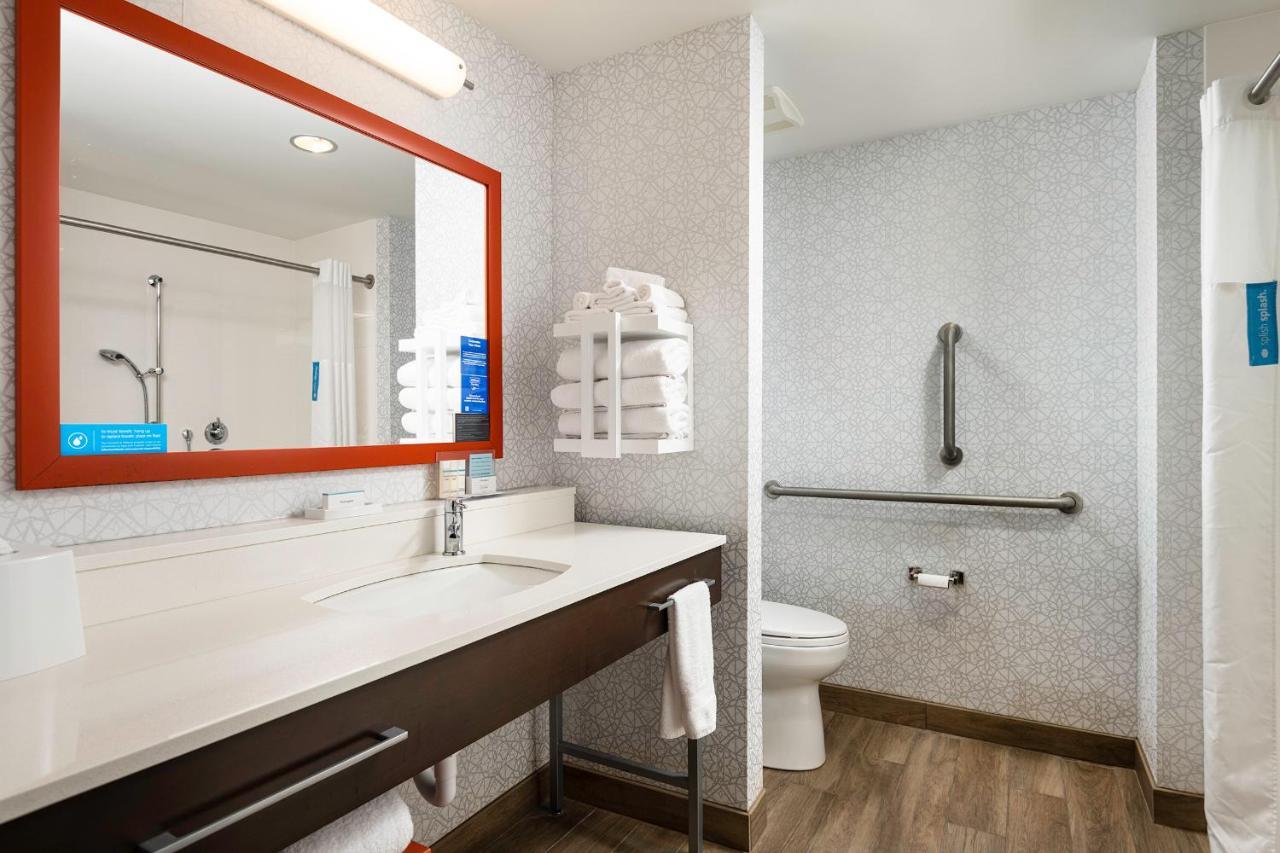Hampton Inn Buffalo - แอมเฮิร์ส ภายนอก รูปภาพ